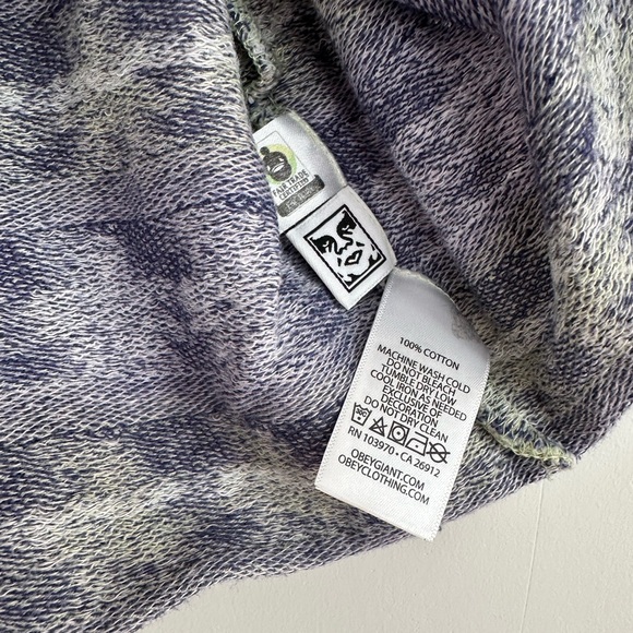 Obey crop top - Picture 3 of 4